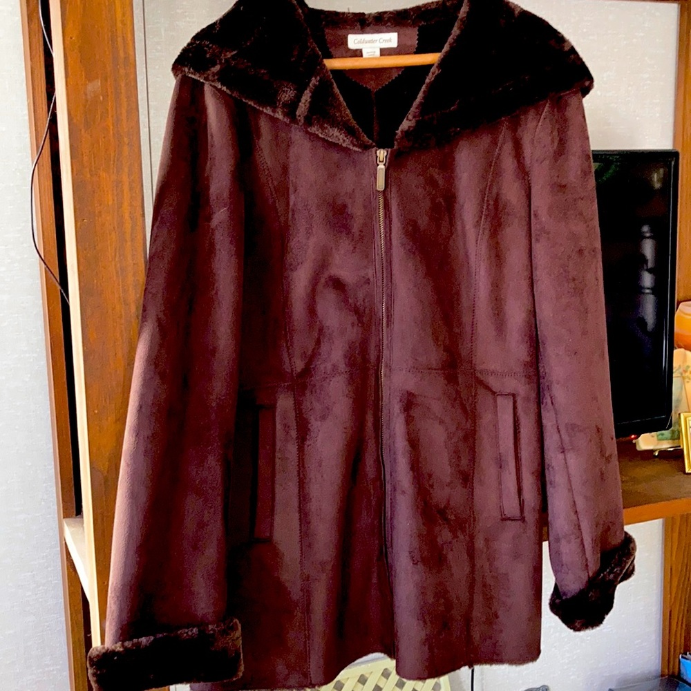 Coldwater Creek suede coat. Siza 14 Never worn